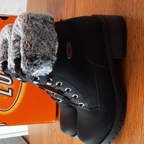 Lugz black boots with fur NEW - Picture 3 of 7